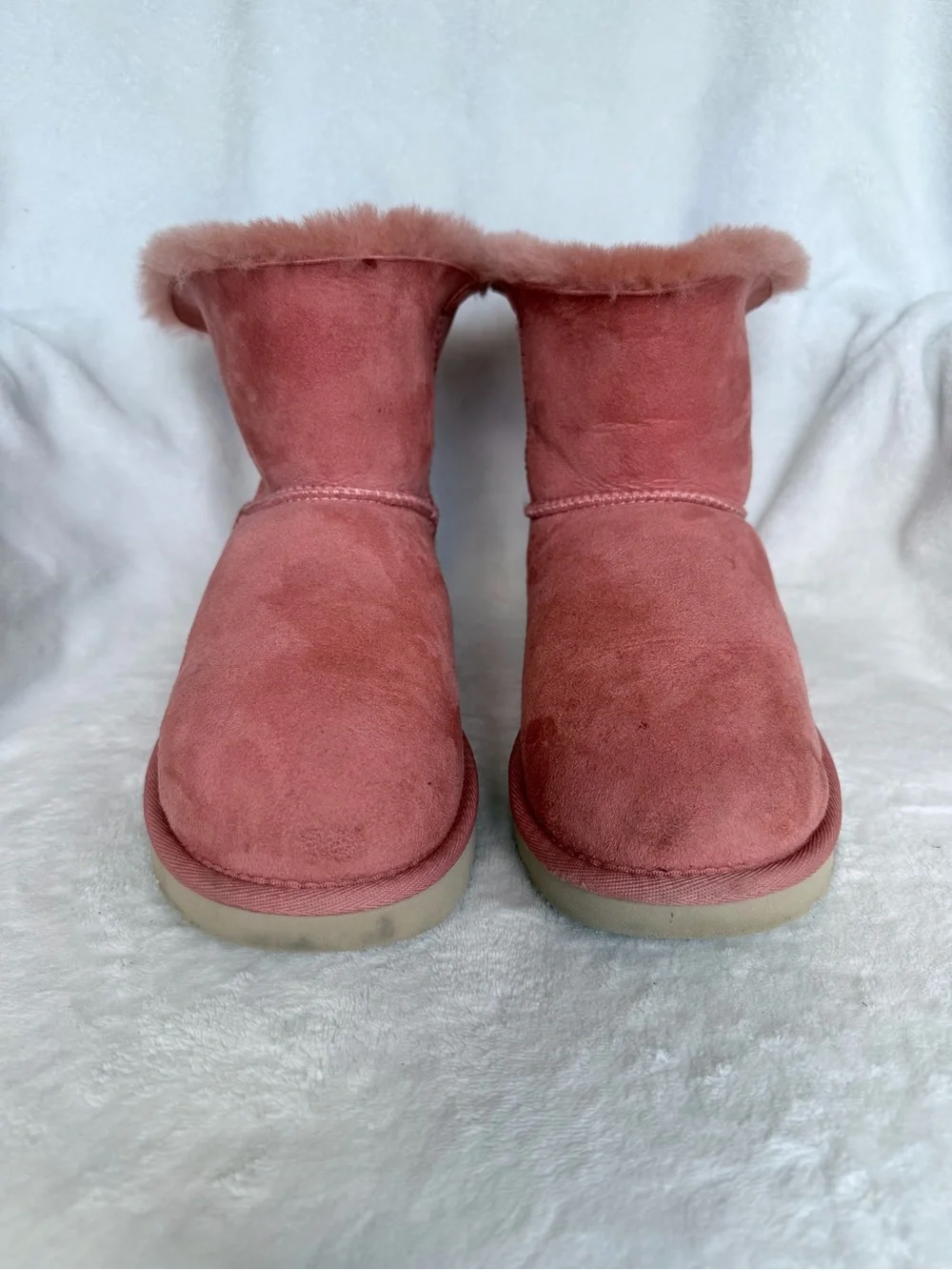 UGG mini bailey bow II salmon pink size 7